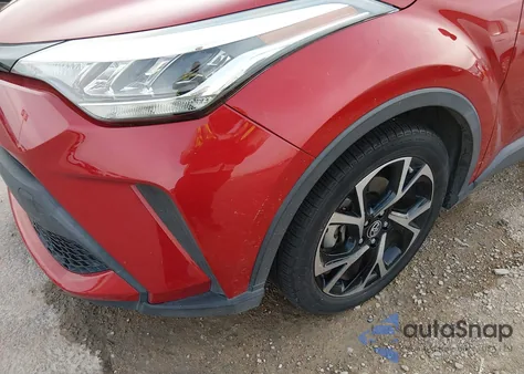 2020 Toyota C-Hr Xle z USA, uszkodzony, nr VIN JTNKHMBX7L1093824